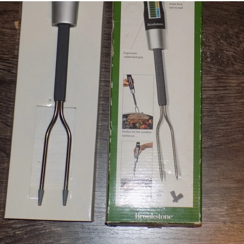 Brookstone Chef's Fork Plus Digital Meat Thermometer Black Silver New‎